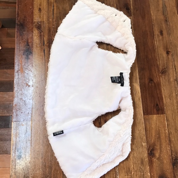 Toddler faux fur vest - Picture 4 of 5